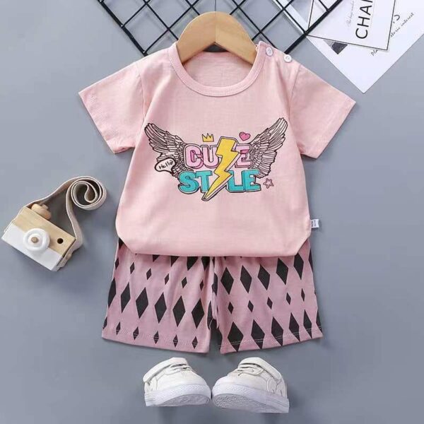 Baby's Clothes - Image 3