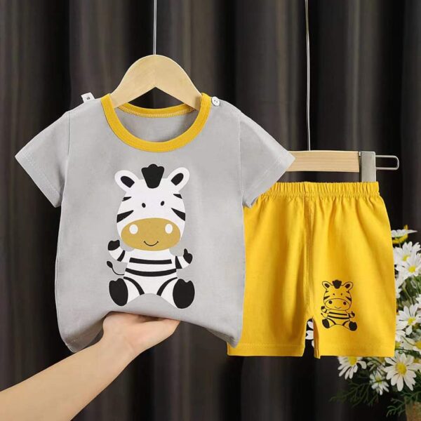 Baby's Clothes - Image 8