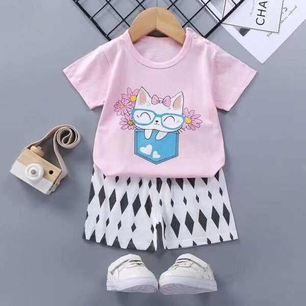 Baby's Clothes - Image 2