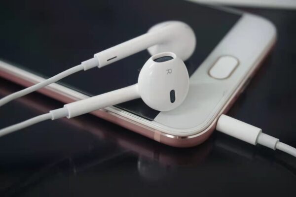 Earphone - Image 3