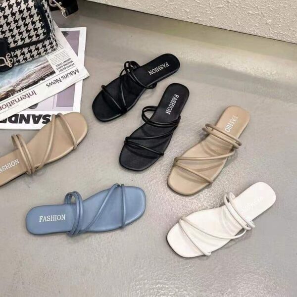 Lady's sandals